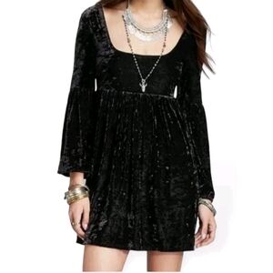 Free People Oh So Easy Black Velvet Babydoll Mini Dress Women's Size Large Short